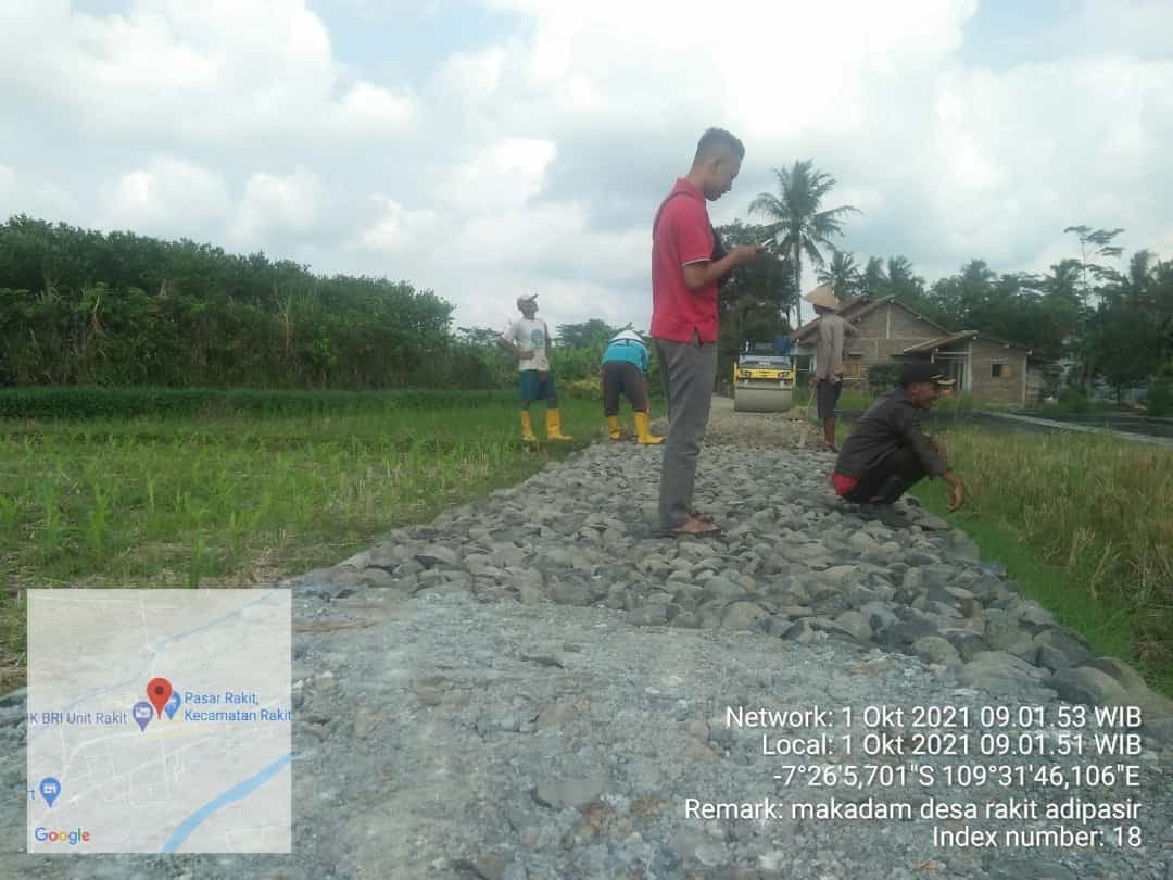 PEMBANGUNAN MAKADAM JALAN DESA RAKIT TEMBUS KEDUNGJENGKONG DESA ADIPASIR